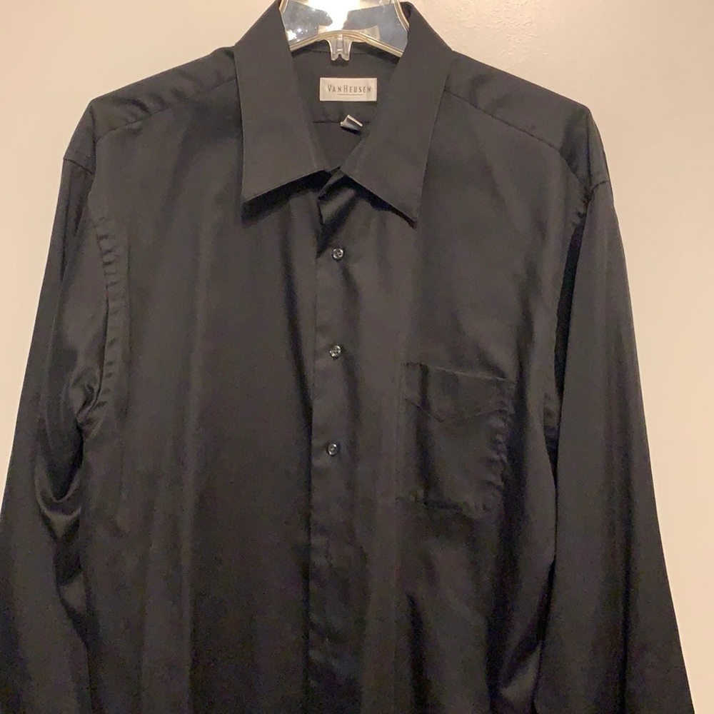 Men’s Van Heusen dress shirt - 18 34/35